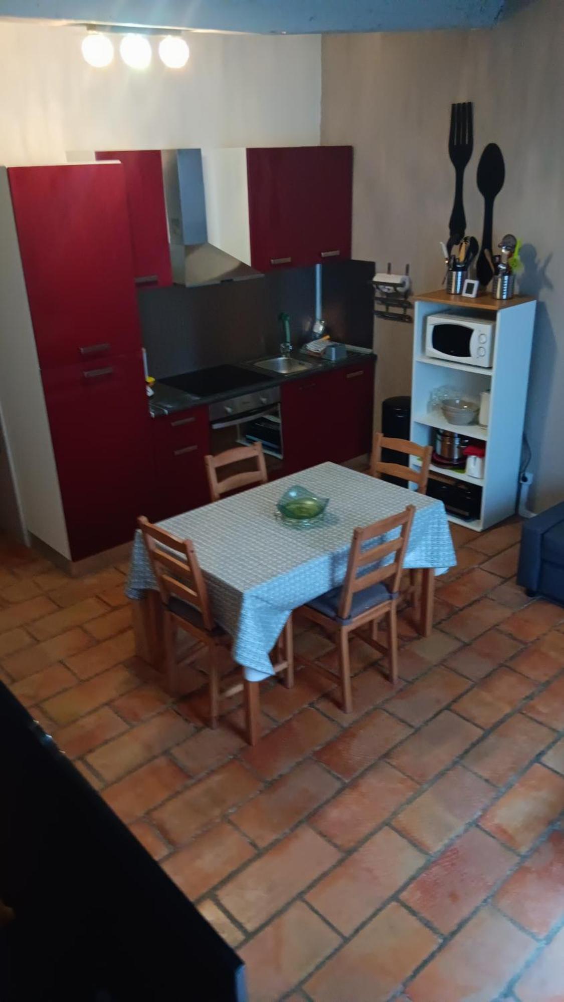 Appartement Pour 4 Personnes Dans Une Rue Tres Calme Saint-Laurent-le-Minier Exterior photo